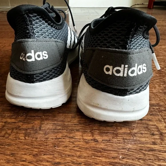 ADIDAS "Cloudform" lightweight runners - Picture 3 of 5
